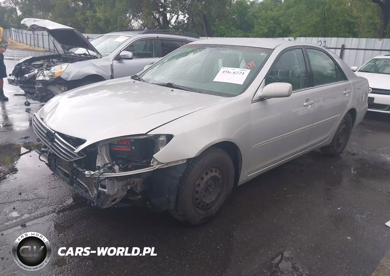 2005 Toyota Camry Le VIN:4T1BE32KX5U558895 - 2