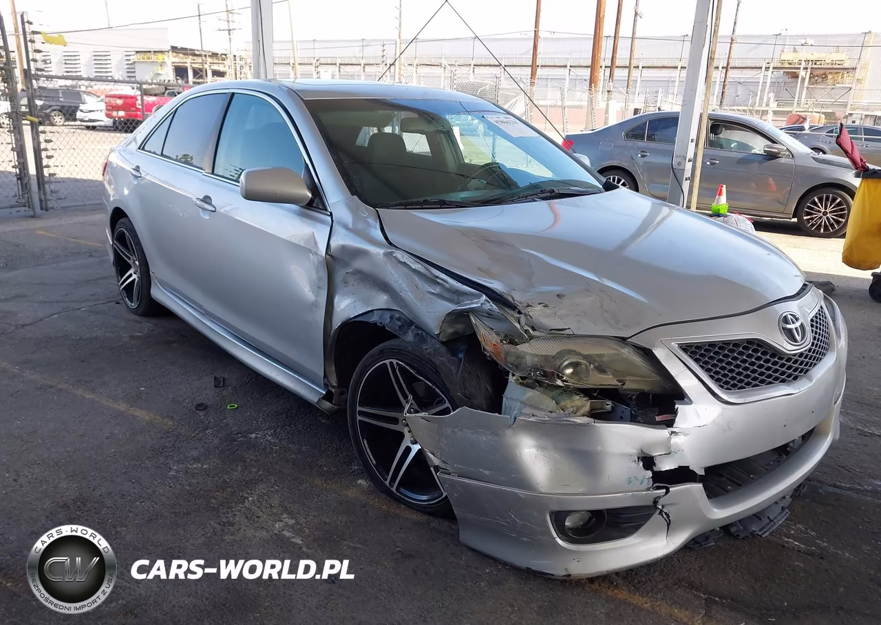 2011 Toyota Camry Se – zdjęcie 1 z 16