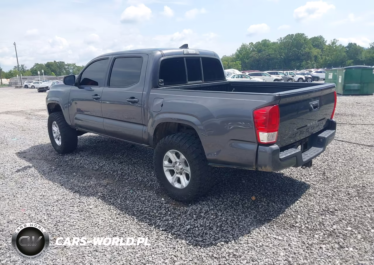2017 Toyota Tacoma Sr VIN:5TFAX5GN2HX093072 - 3