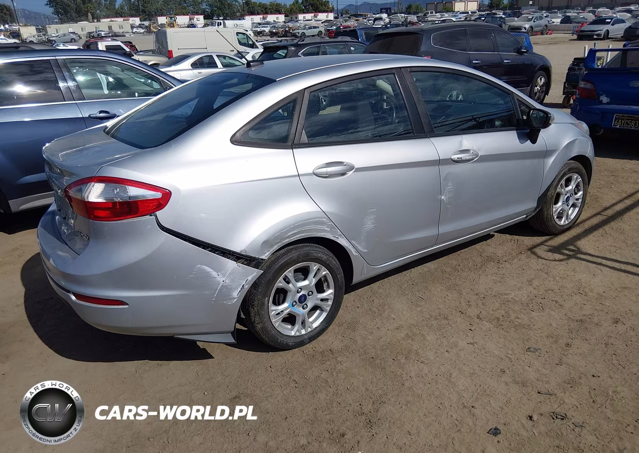 2014 Ford Fiesta Se VIN:3FADP4BJ2EM203489 - 4