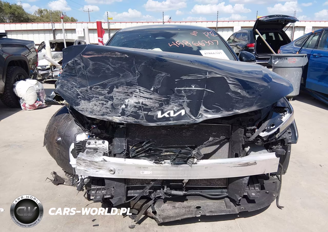 2025 Kia K5 Gt-Line VIN:KNAG64J72S5328037 - 13