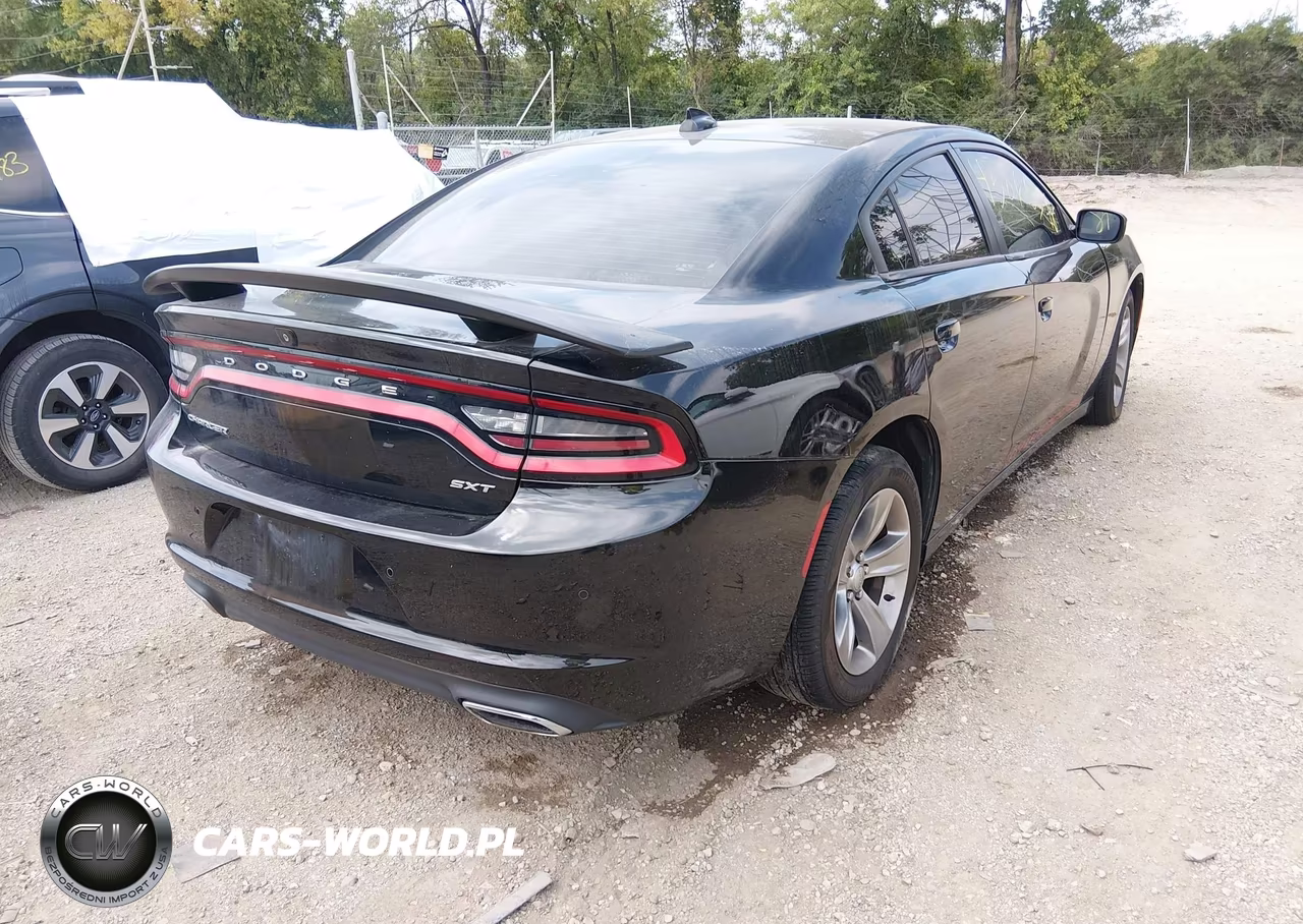 2018 Dodge Charger Sxt Plus Rwd VIN:2C3CDXHG1JH133301 - 4