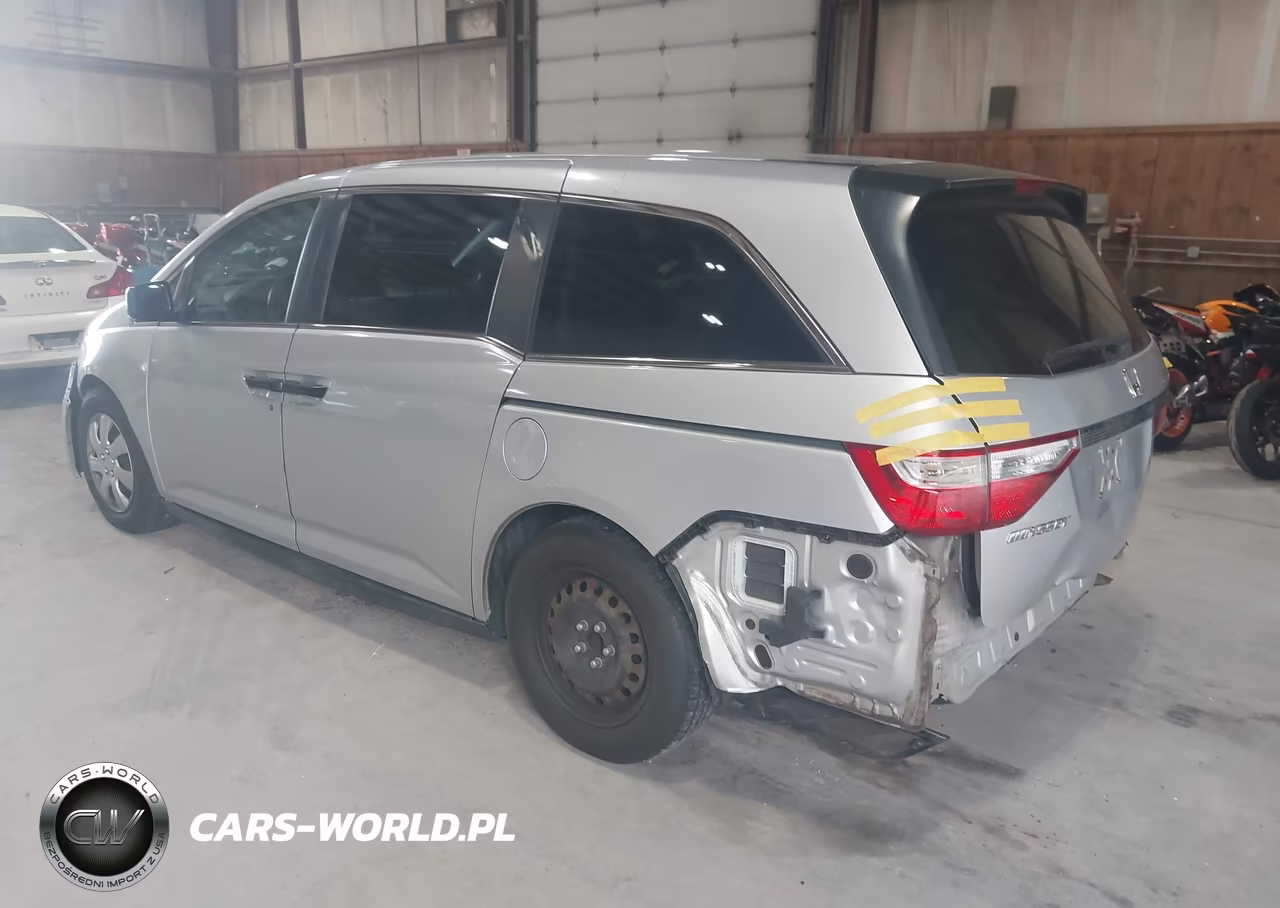 2013 Honda Odyssey Lx VIN:5FNRL5H26DB016969 - 3
