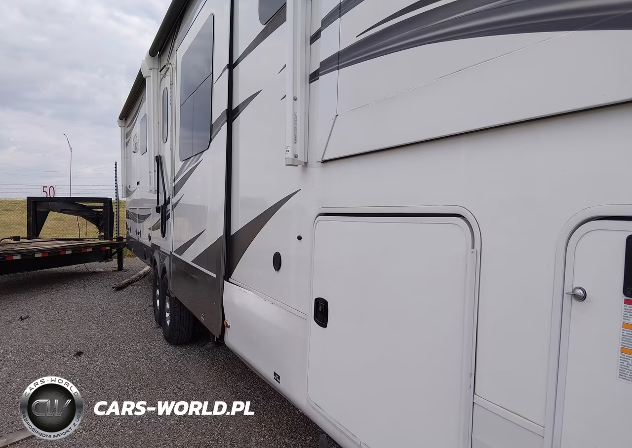 2021 Jayco North Point VIN:1UJCJ0BV4M1LF0066 - 11