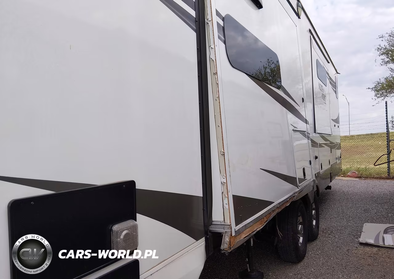 2021 Jayco North Point VIN:1UJCJ0BV4M1LF0066 - 6