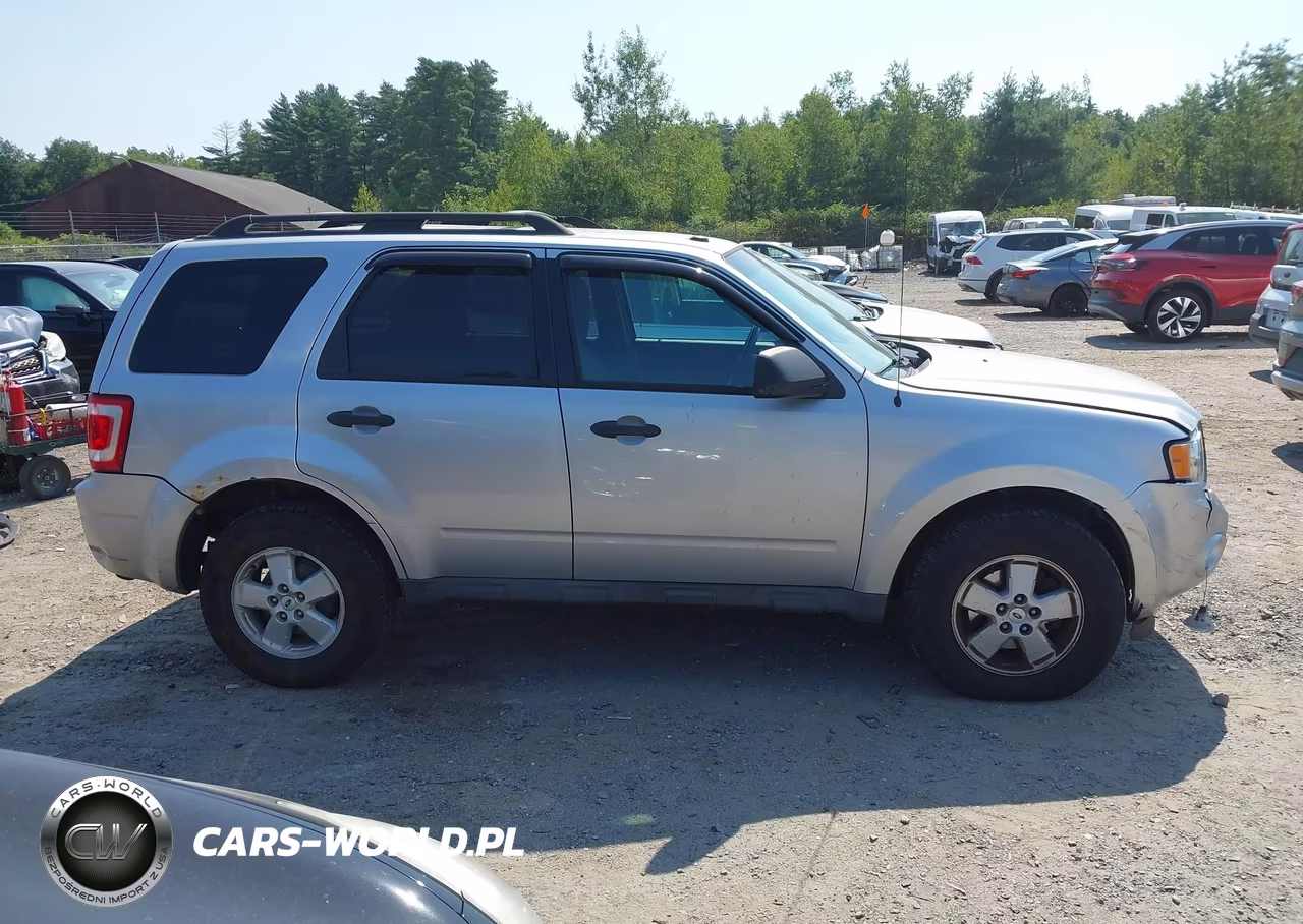 2010 Ford Escape Xlt VIN:1FMCU9DG2AKC96525 - 13