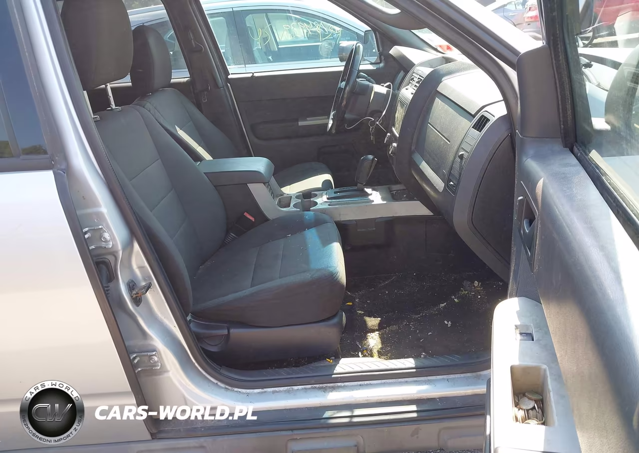 2010 Ford Escape Xlt VIN:1FMCU9DG2AKC96525 - 5