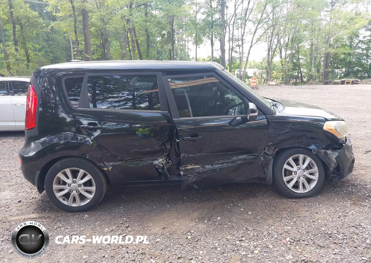 2013 Kia Soul + VIN:KNDJT2A62D7481988 - 13