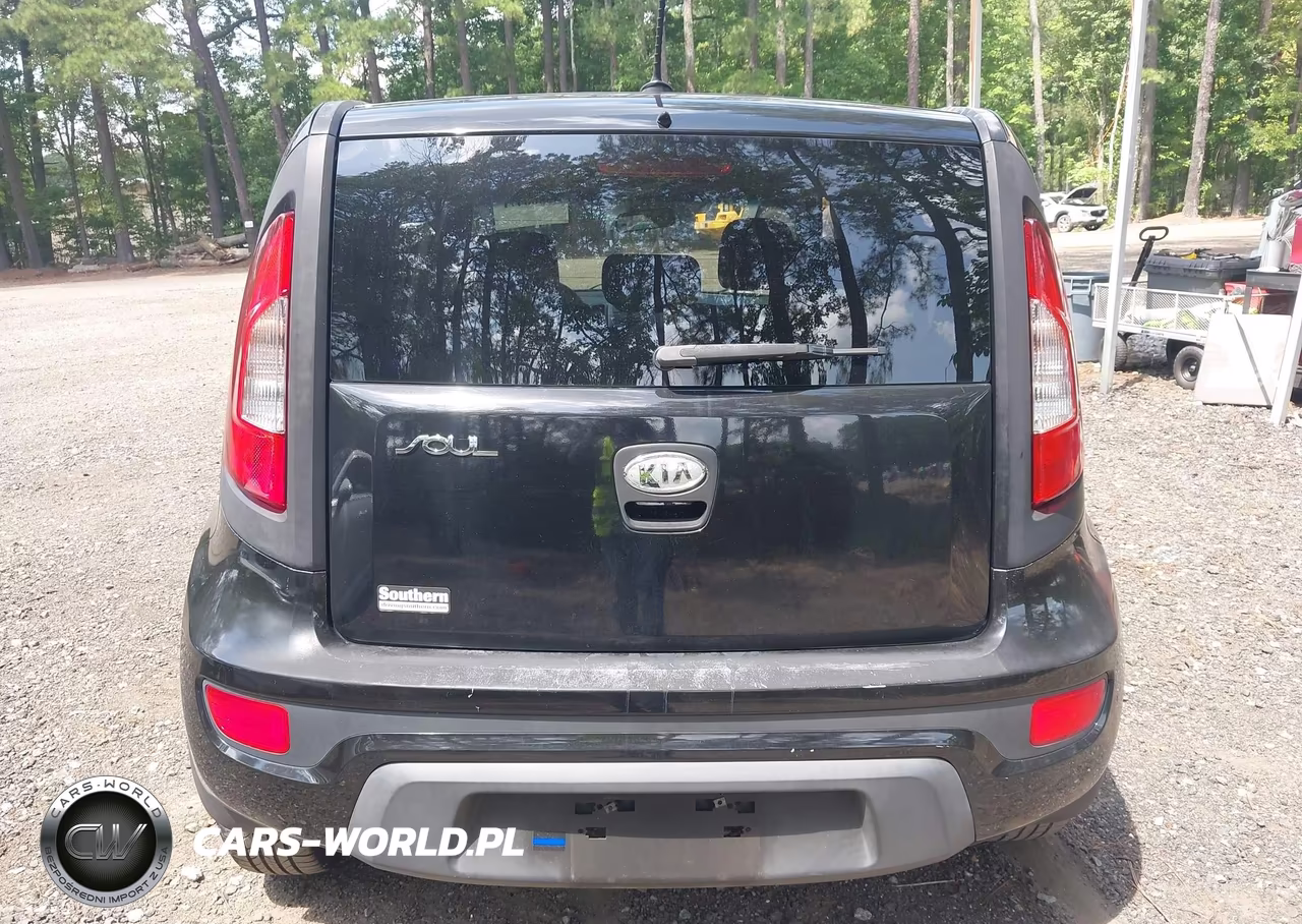 2013 Kia Soul + VIN:KNDJT2A62D7481988 - 16