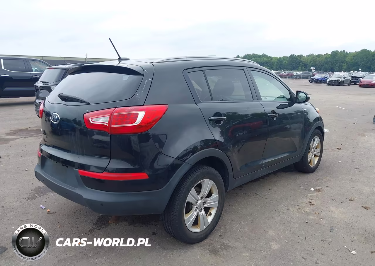 2012 Kia Sportage Lx VIN:KNDPBCA25C7219073 - 4