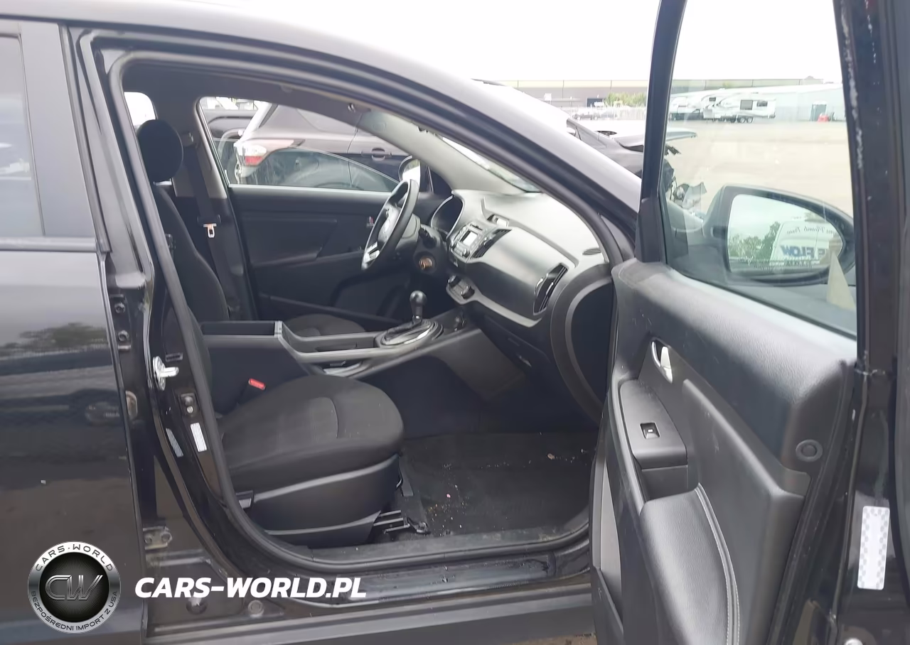 2012 Kia Sportage Lx VIN:KNDPBCA25C7219073 - 5