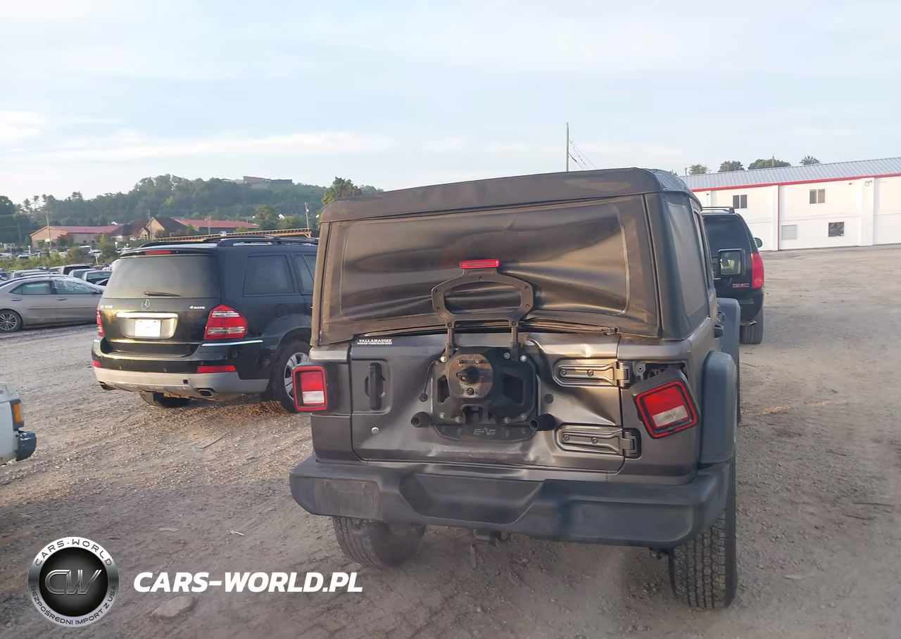 2018 Jeep Wrangler Unlimited Sport S 4X4 VIN:1C4HJXDN7JW200354 - 16