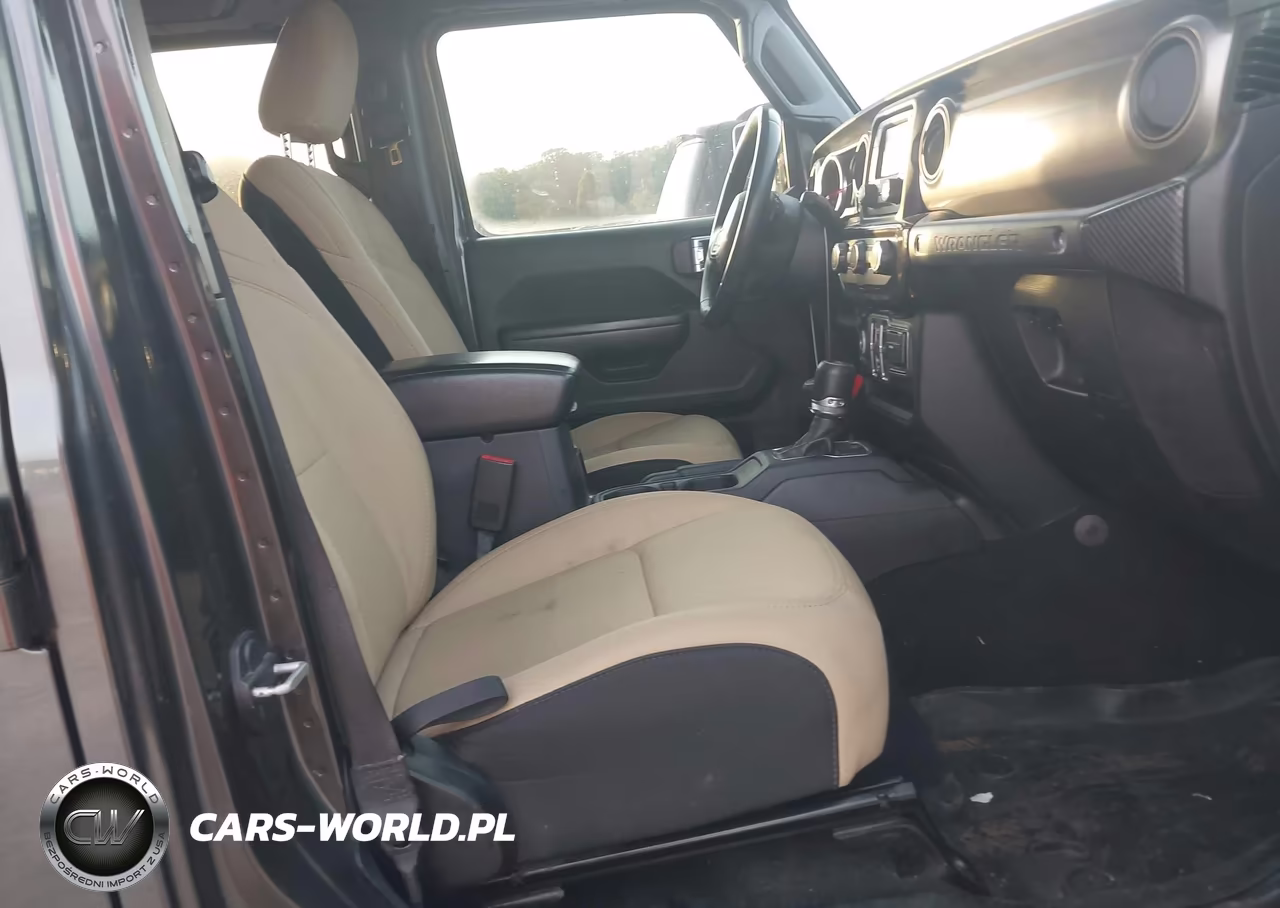 2018 Jeep Wrangler Unlimited Sport S 4X4 VIN:1C4HJXDN7JW200354 - 5