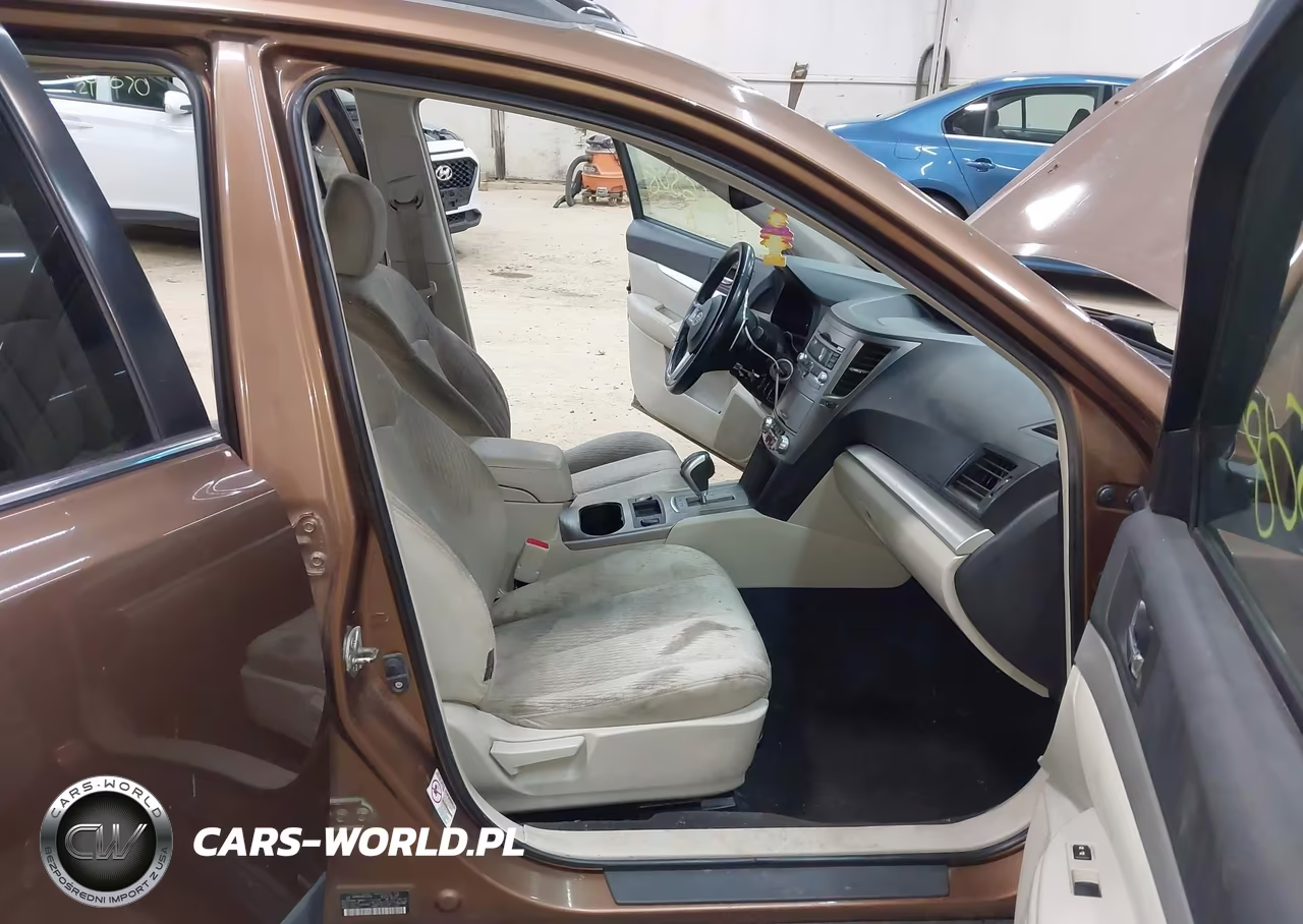 2011 Subaru Outback 2.5I Premium VIN:4S4BRBGCXB3374039 - 5