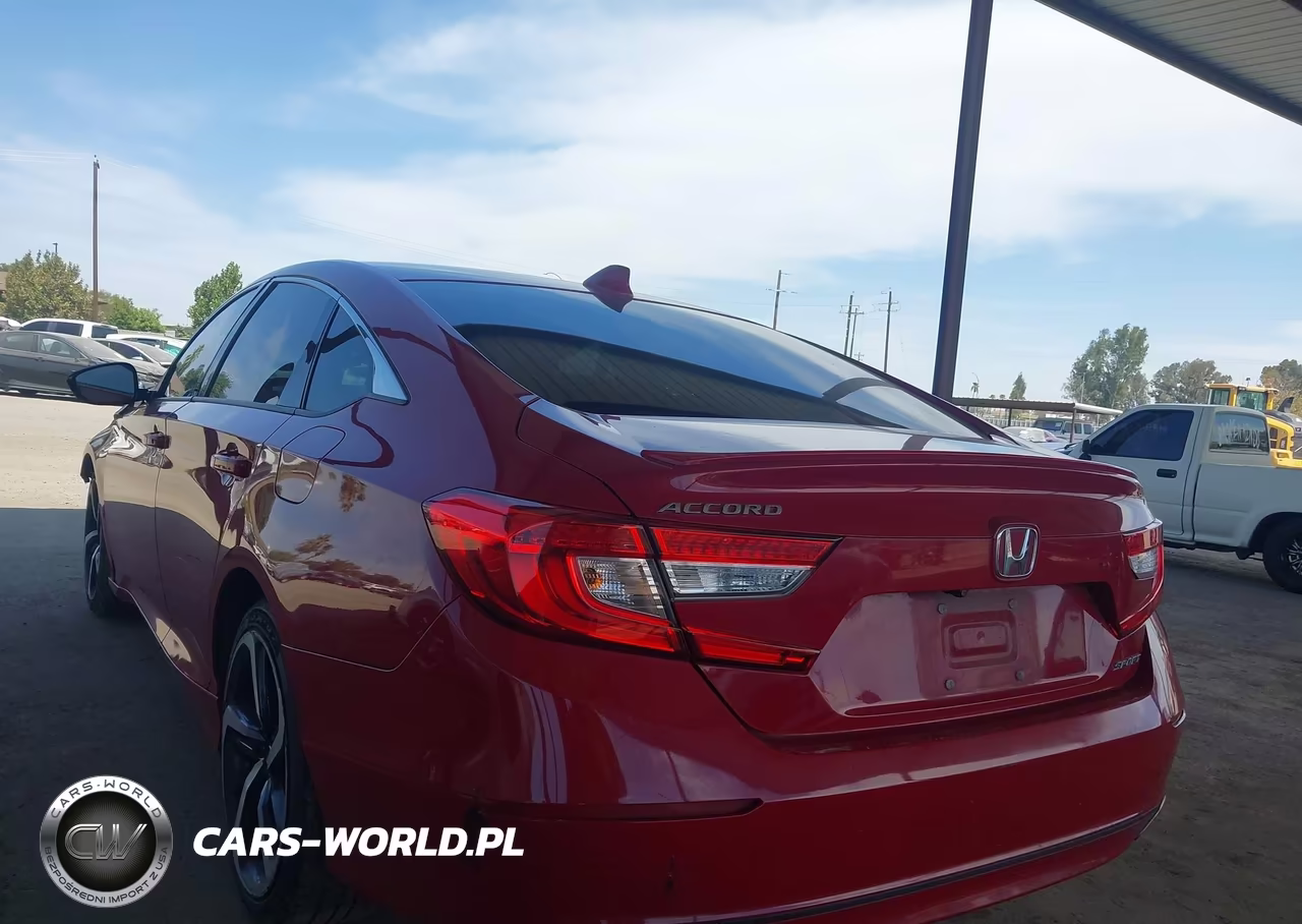 2018 Honda Accord Sport VIN:1HGCV1F39JA240232 - 3