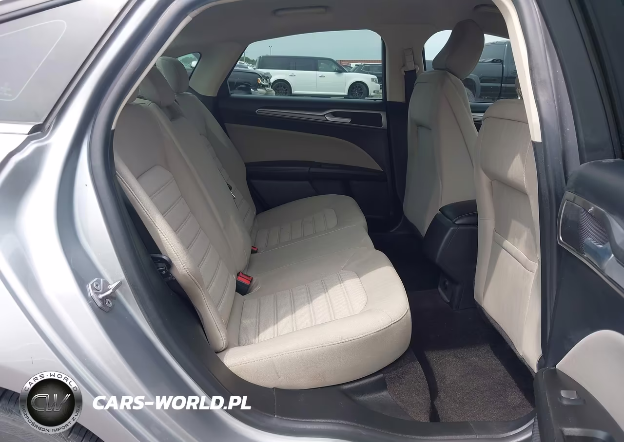 2020 Ford Fusion S VIN:3FA6P0G70LR226543 - 8