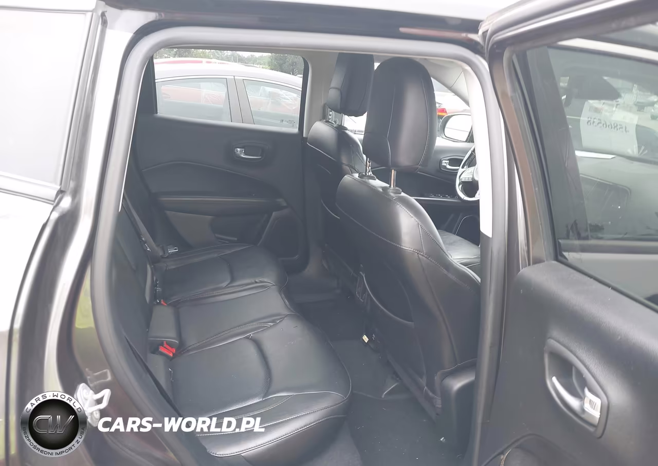 2018 Jeep Compass Limited 4X4 VIN:3C4NJDCB7JT168682 - 8