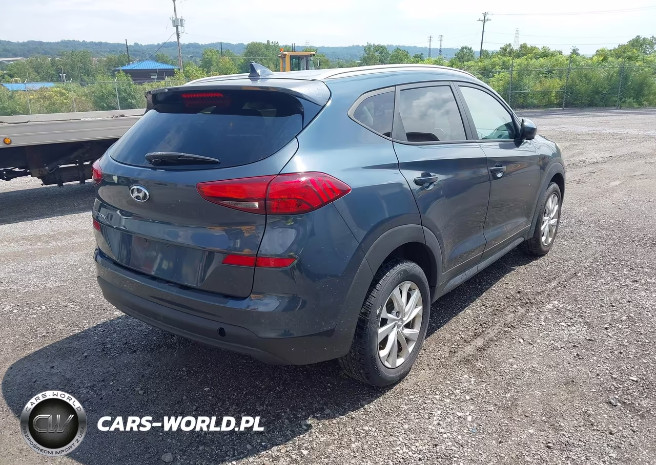 2019 Hyundai Tucson Value VIN:KM8J33A40KU895978 - 4