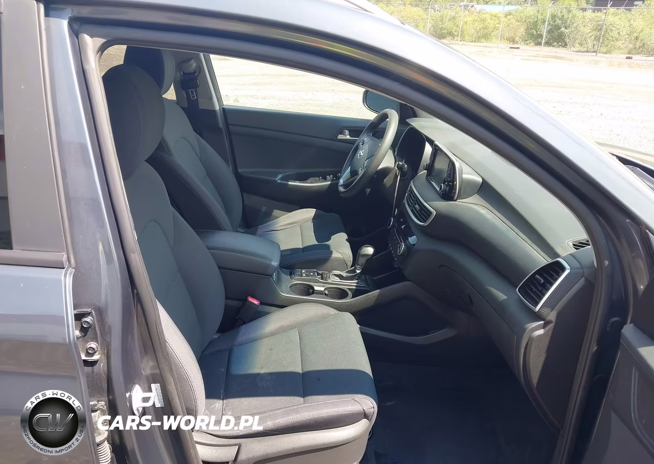 2019 Hyundai Tucson Value VIN:KM8J33A40KU895978 - 5