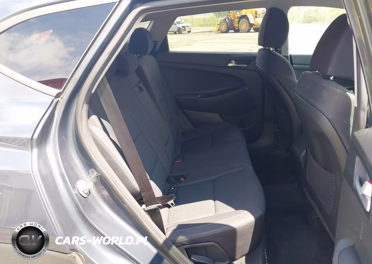2019 Hyundai Tucson Value VIN:KM8J33A40KU895978 - 8