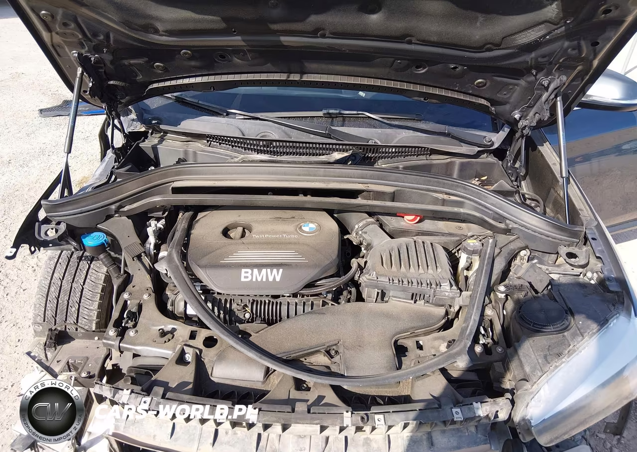 2018 BMW X1 xDrive28I VIN:WBXHT3C37J5K26562 - 10