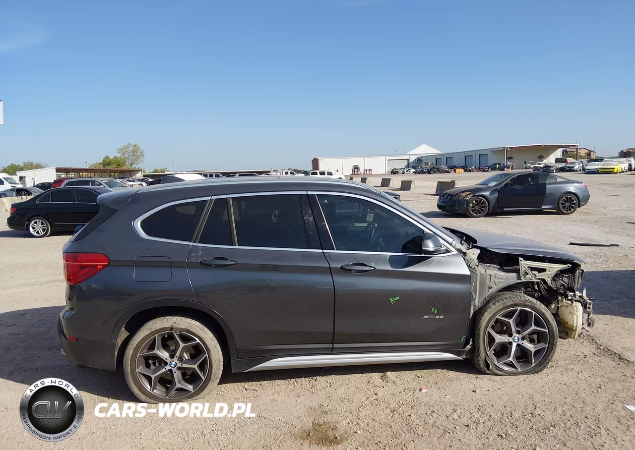 2018 BMW X1 xDrive28I VIN:WBXHT3C37J5K26562 - 13