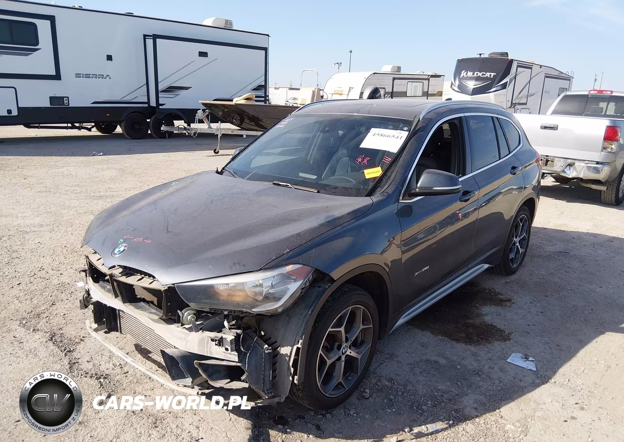 2018 BMW X1 xDrive28I VIN:WBXHT3C37J5K26562 - 18