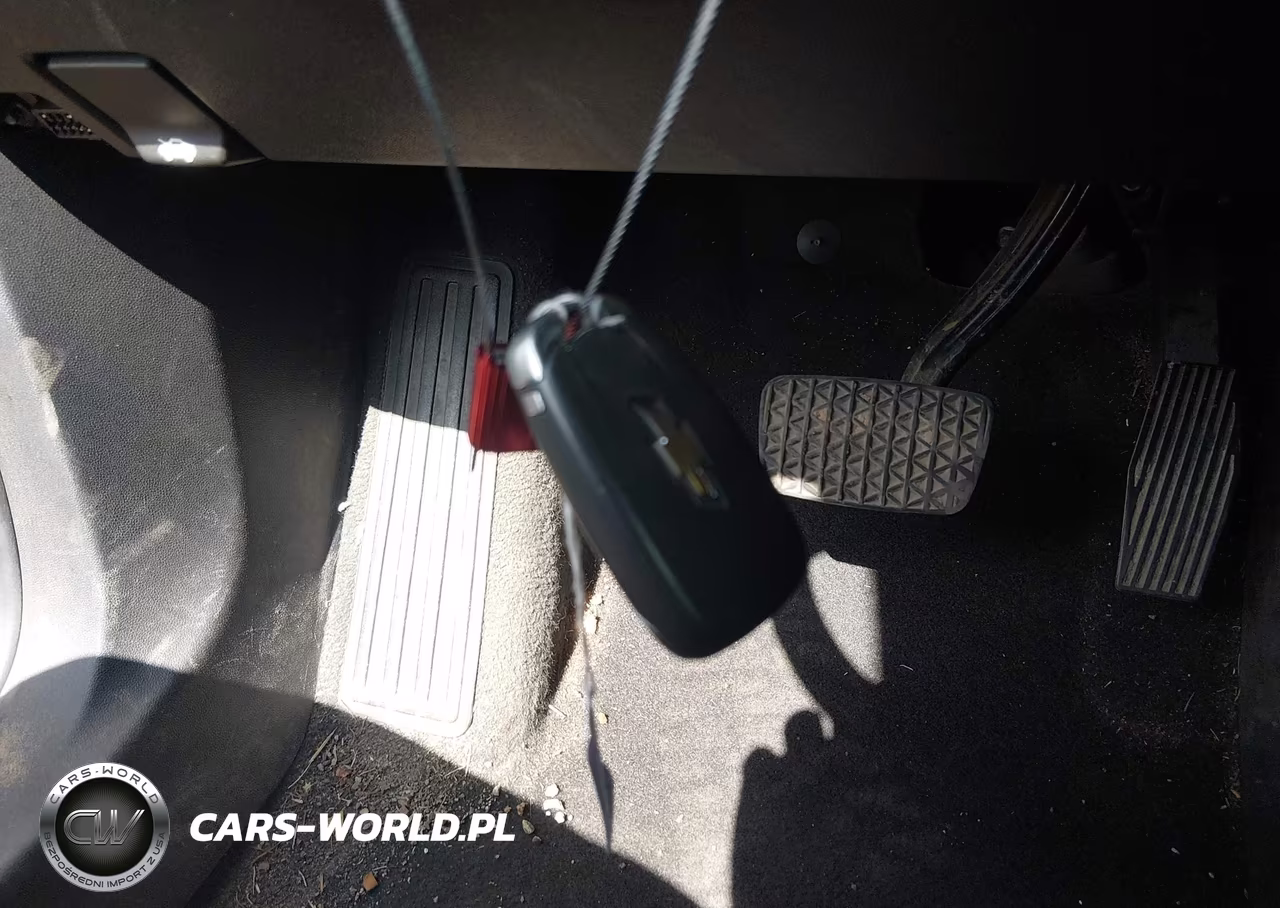 2018 Chevrolet Equinox Lt VIN:3GNAXSEV2JS572060 - 11