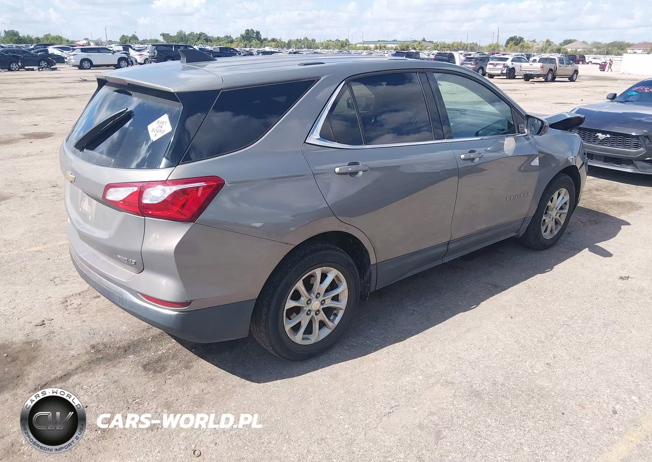 2018 Chevrolet Equinox Lt VIN:3GNAXSEV2JS572060 - 4