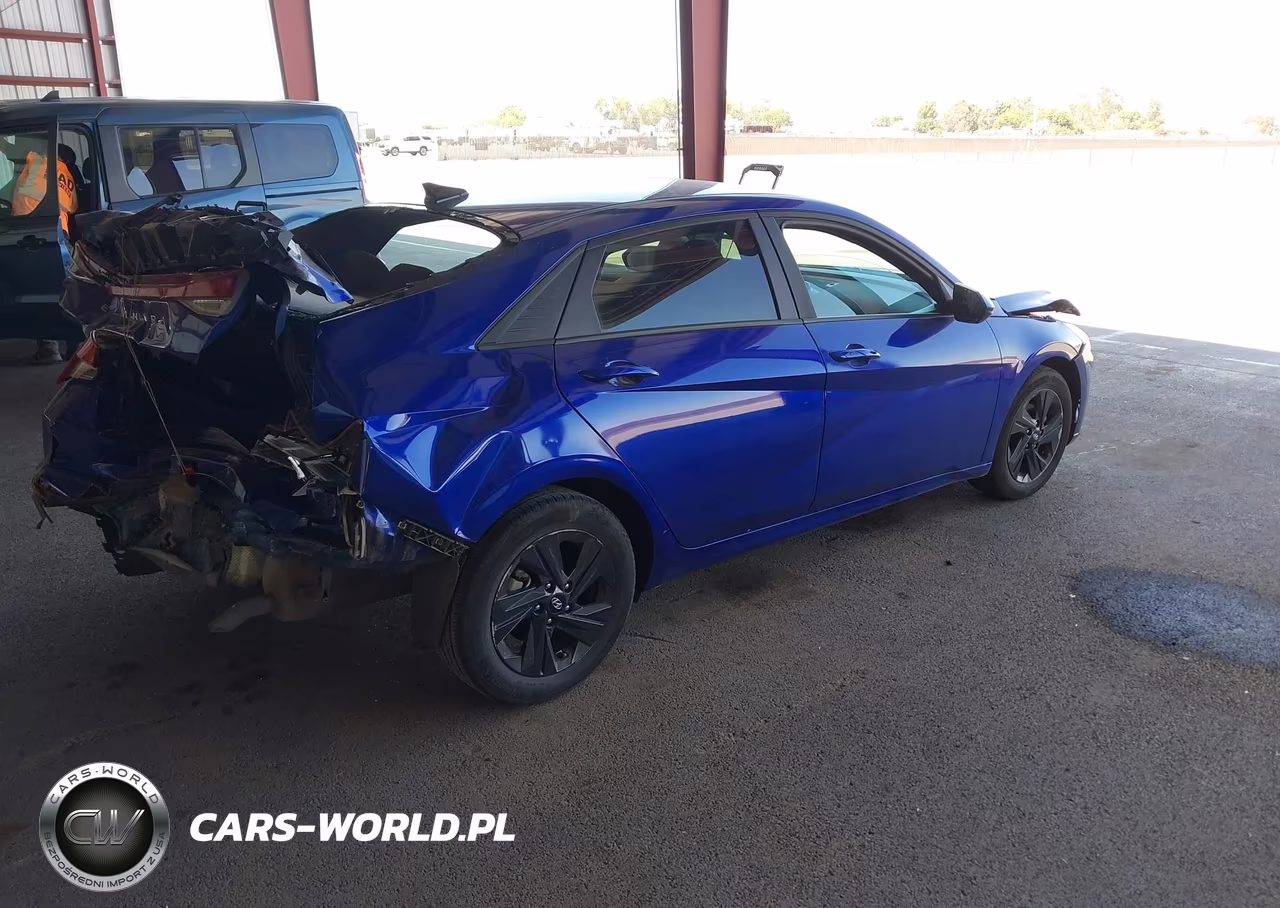2023 Hyundai Elantra Sel VIN:KMHLM4AG4PU395125 - 4