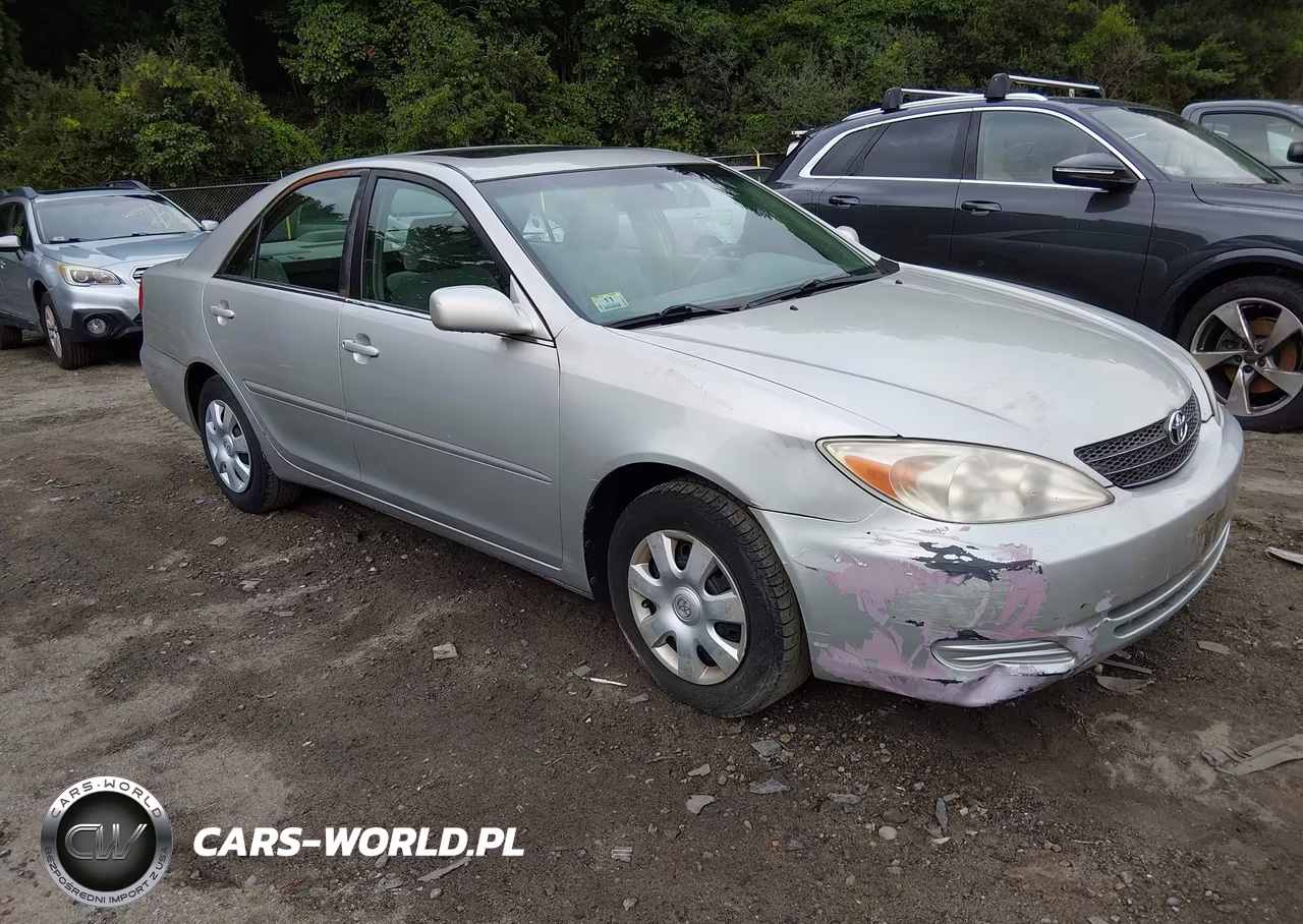2004 Toyota Camry Le – zdjęcie 1 z 11