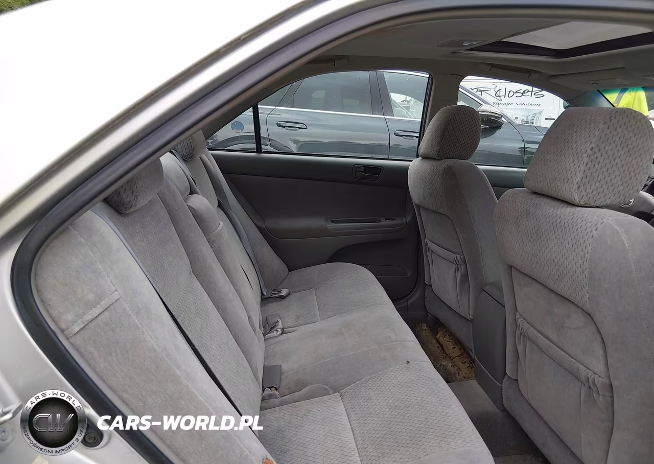 2004 Toyota Camry Le VIN:4T1BE32K84U262062 - 8