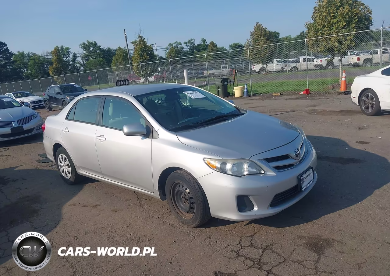 2011 Toyota Corolla Le – zdjęcie 1 z 16