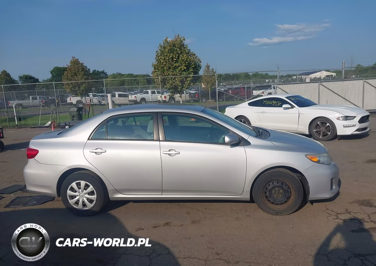2011 Toyota Corolla Le VIN:2T1BU4EE1BC698605 - 13