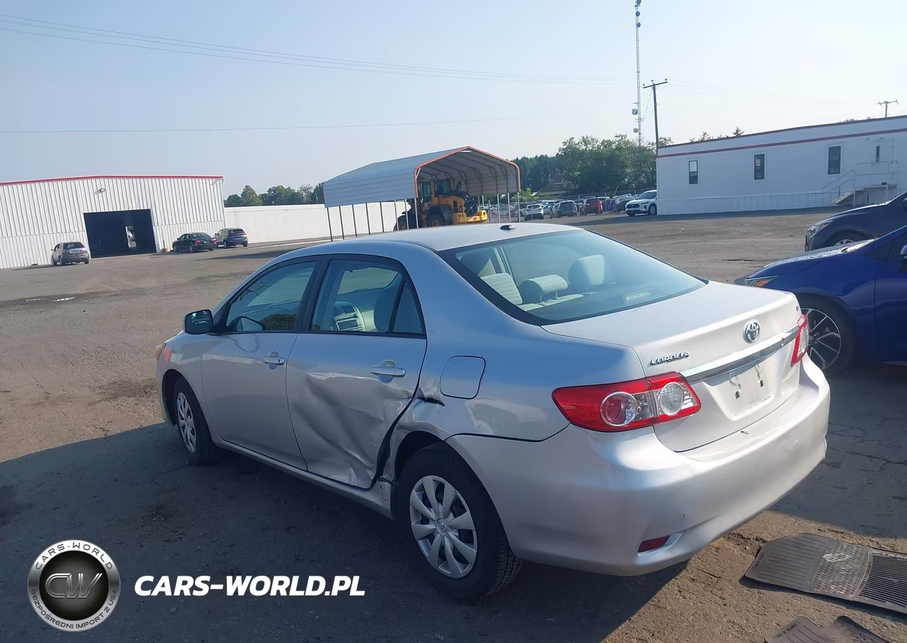 2011 Toyota Corolla Le VIN:2T1BU4EE1BC698605 - 3