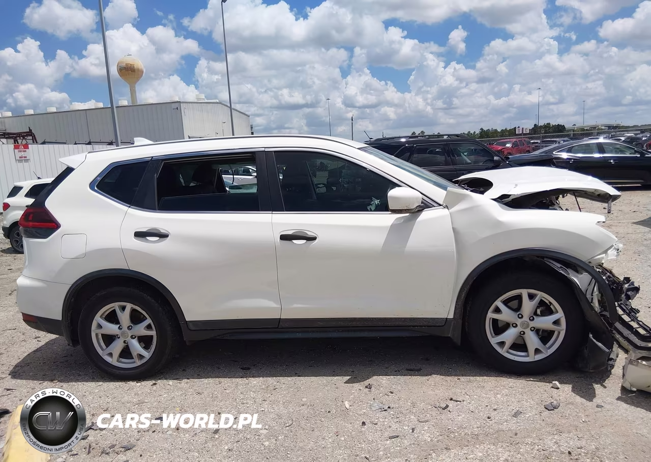 2019 Nissan Rogue S VIN:5N1AT2MTXKC838075 - 13