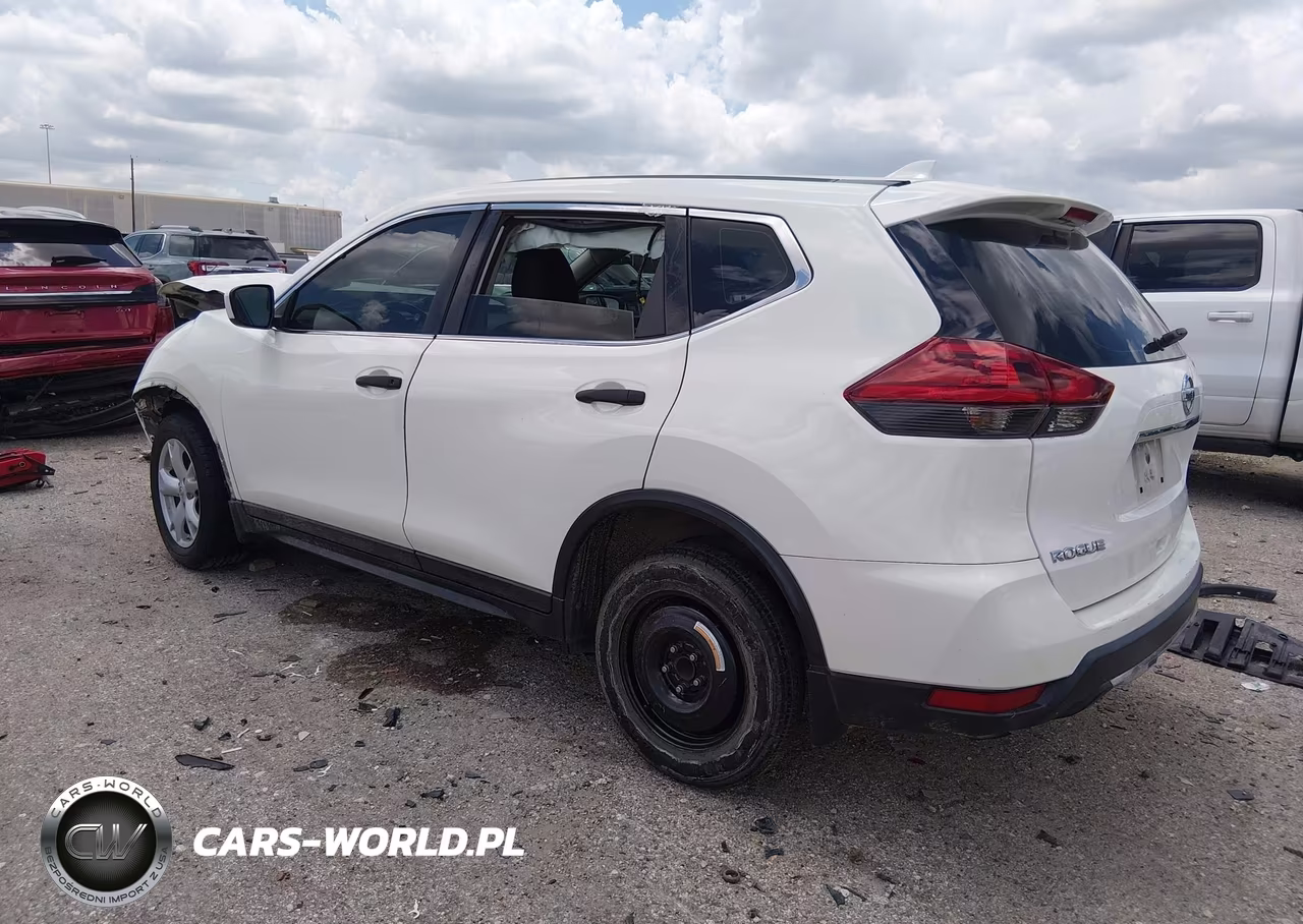 2019 Nissan Rogue S VIN:5N1AT2MTXKC838075 - 3