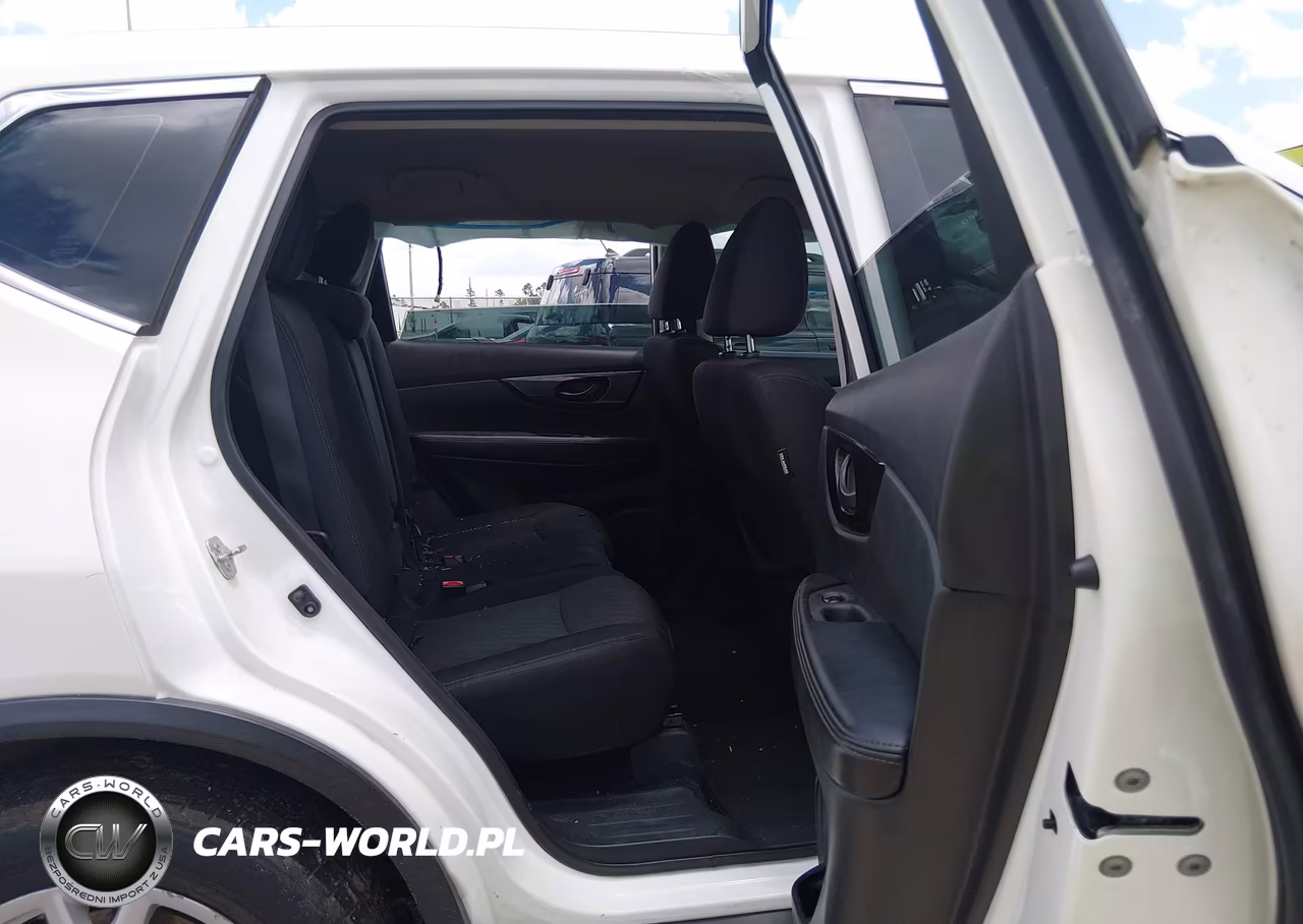 2019 Nissan Rogue S VIN:5N1AT2MTXKC838075 - 8