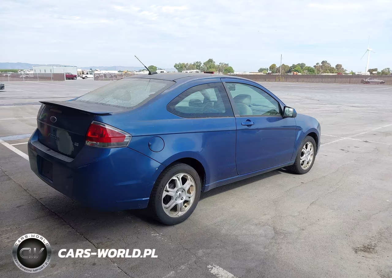 2009 Ford Focus Se VIN:1FAHP32N59W146936 - 4