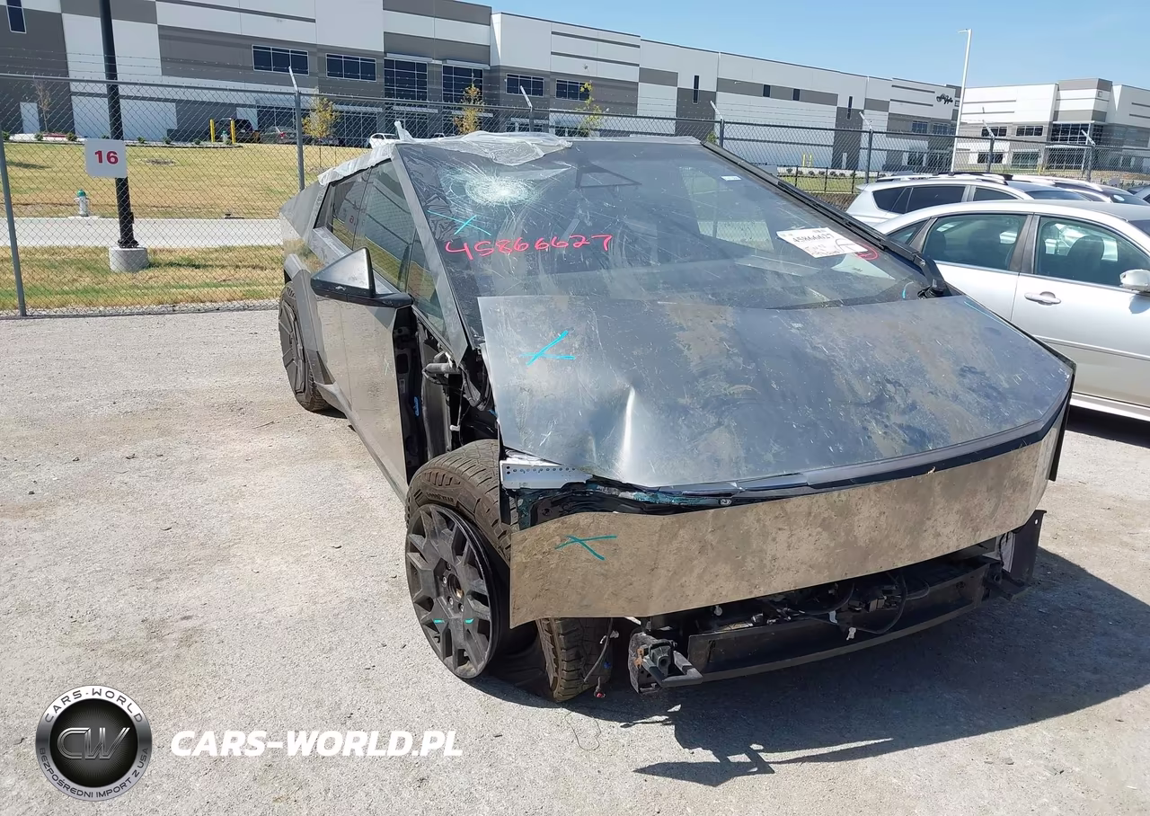 2025 Tesla Cybertruck