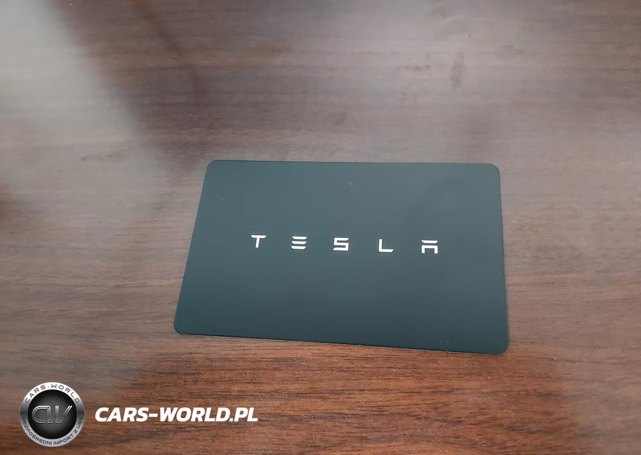 2025 Tesla Cybertruck VIN:7G2CEHEE3SA076005 - 11