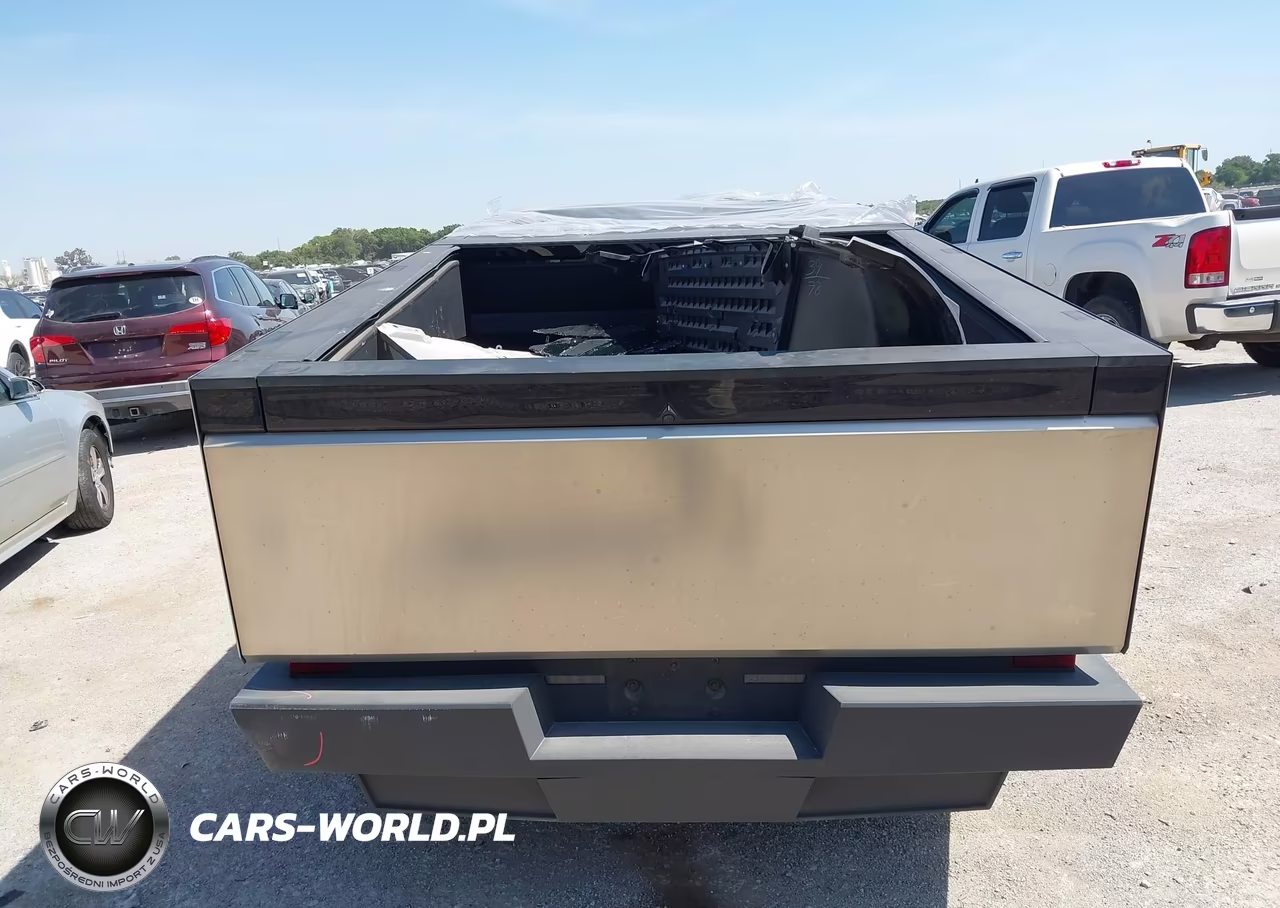 2025 Tesla Cybertruck VIN:7G2CEHEE3SA076005 - 16