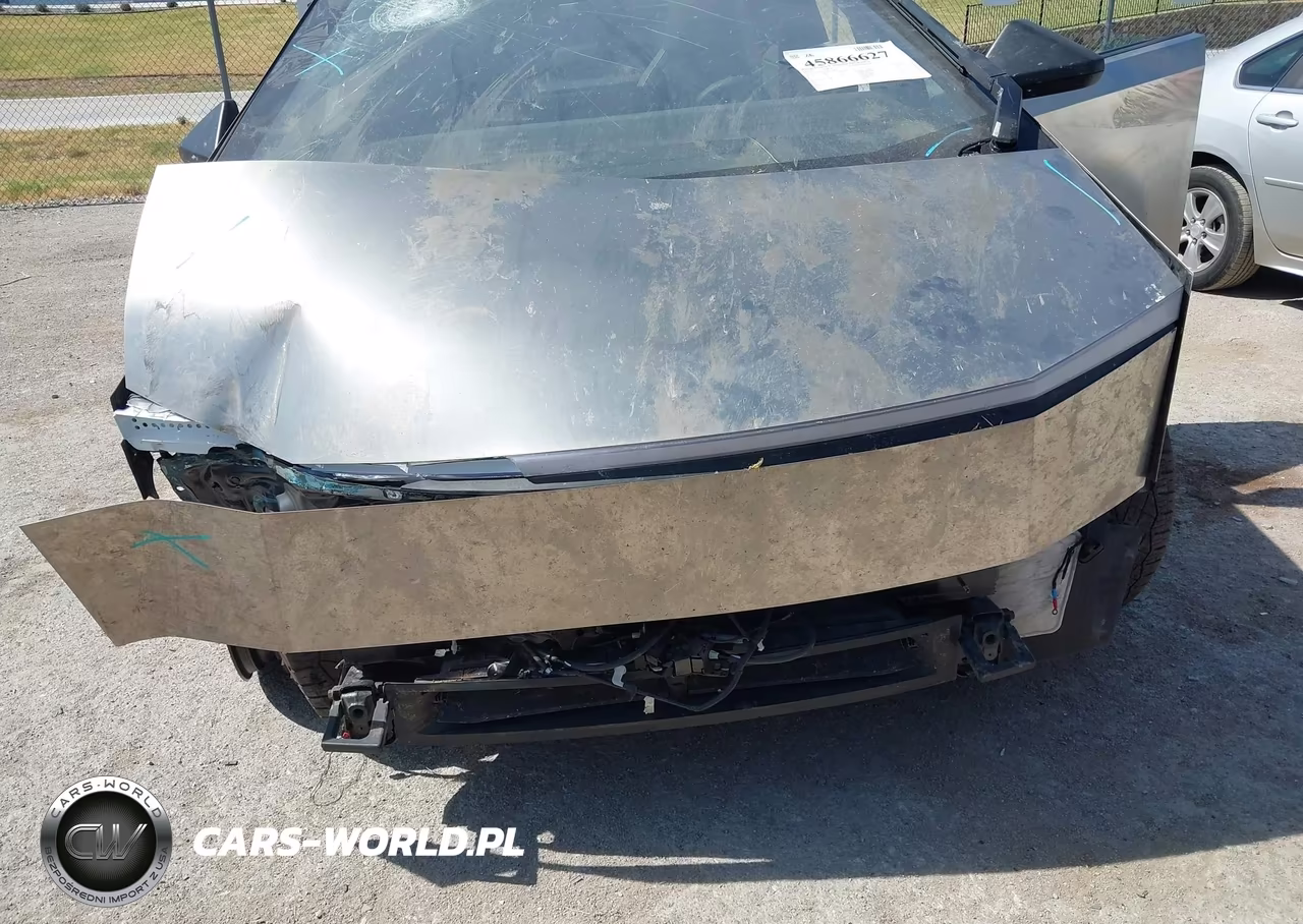 2025 Tesla Cybertruck VIN:7G2CEHEE3SA076005 - 19