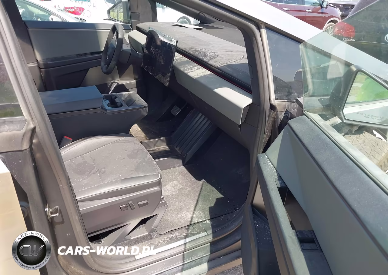 2025 Tesla Cybertruck VIN:7G2CEHEE3SA076005 - 5