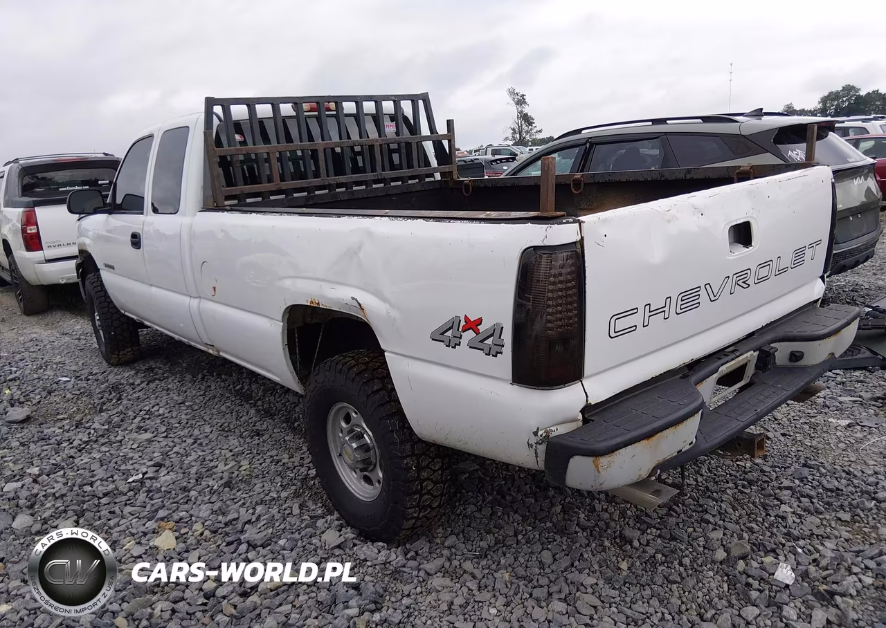 2003 Chevrolet Silverado 2500Hd VIN:1GCHK29U53E362573 - 3