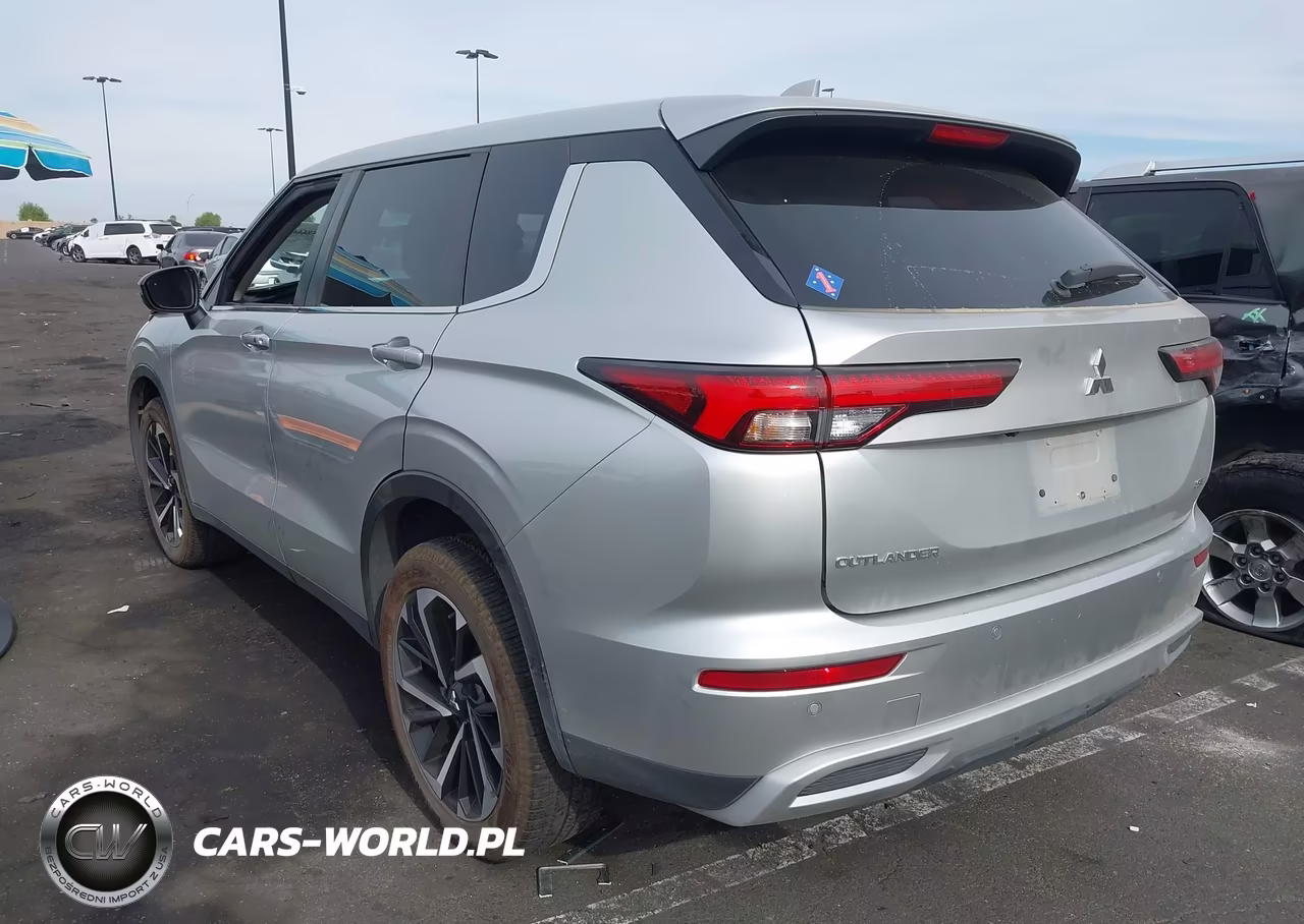 2022 Mitsubishi Outlander Black Edition S-Awc-Se 2.5 S-Awc-Se Launch Edition S-Awc VIN:JA4J4UA80NZ090350 - 3