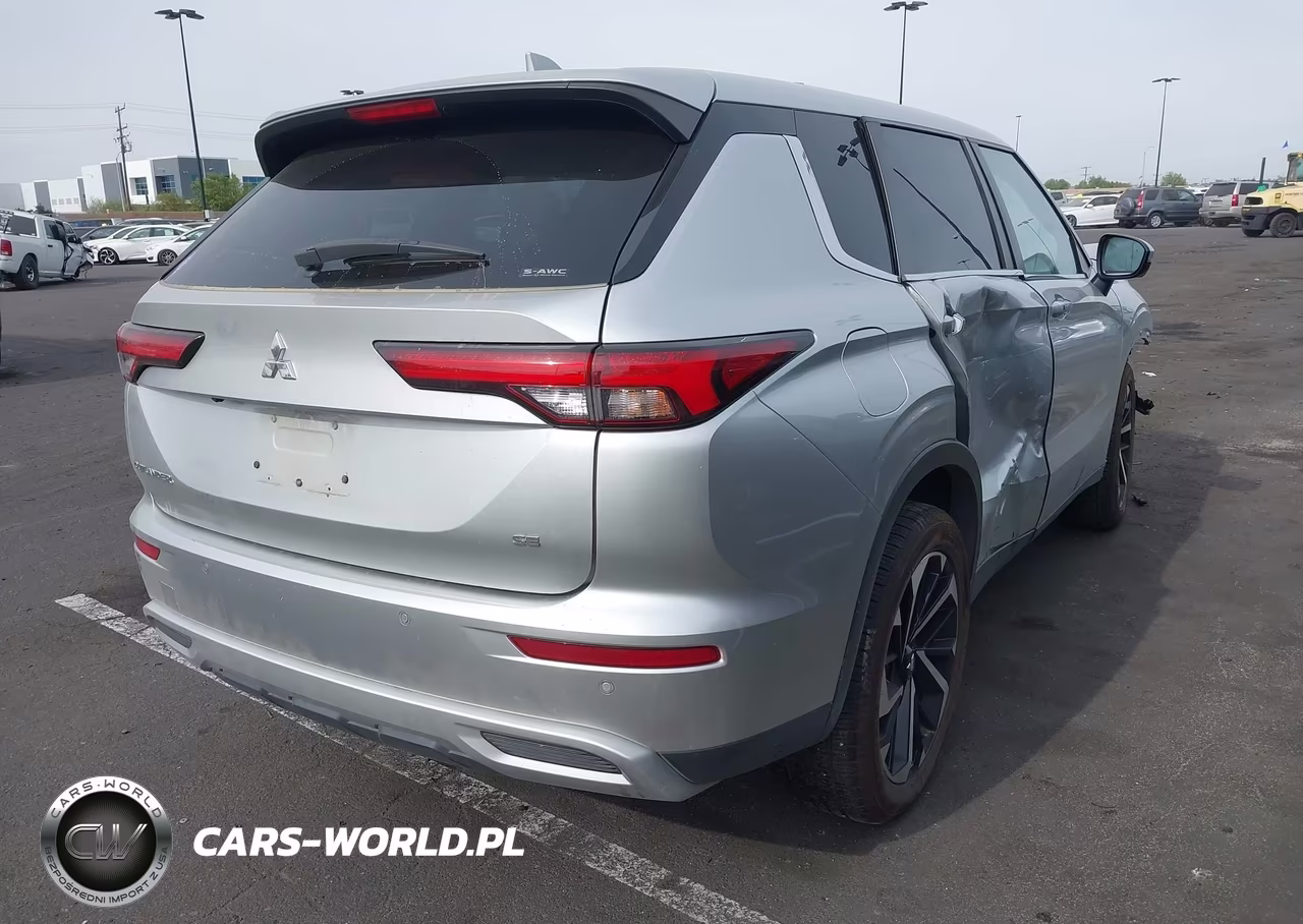 2022 Mitsubishi Outlander Black Edition S-Awc-Se 2.5 S-Awc-Se Launch Edition S-Awc VIN:JA4J4UA80NZ090350 - 4