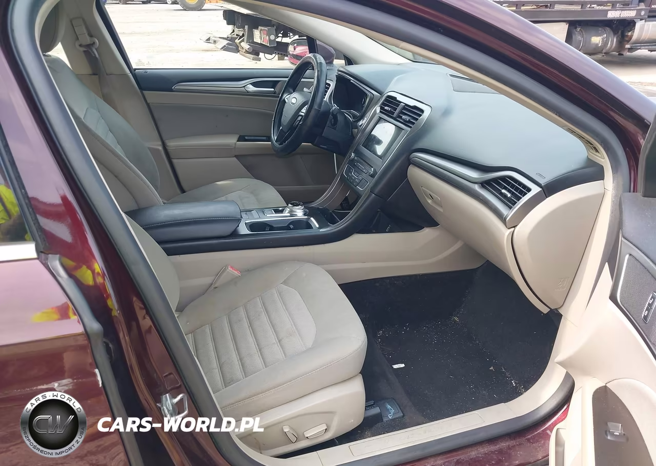 2017 Ford Fusion Se VIN:3FA6P0H74HR412494 - 5