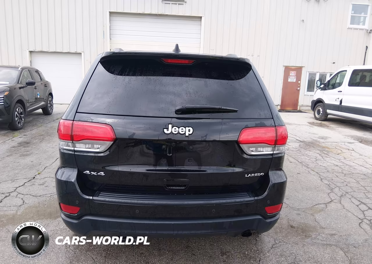 2018 Jeep Grand Cherokee Laredo E 4X4 VIN:1C4RJFAG4JC456957 - 16