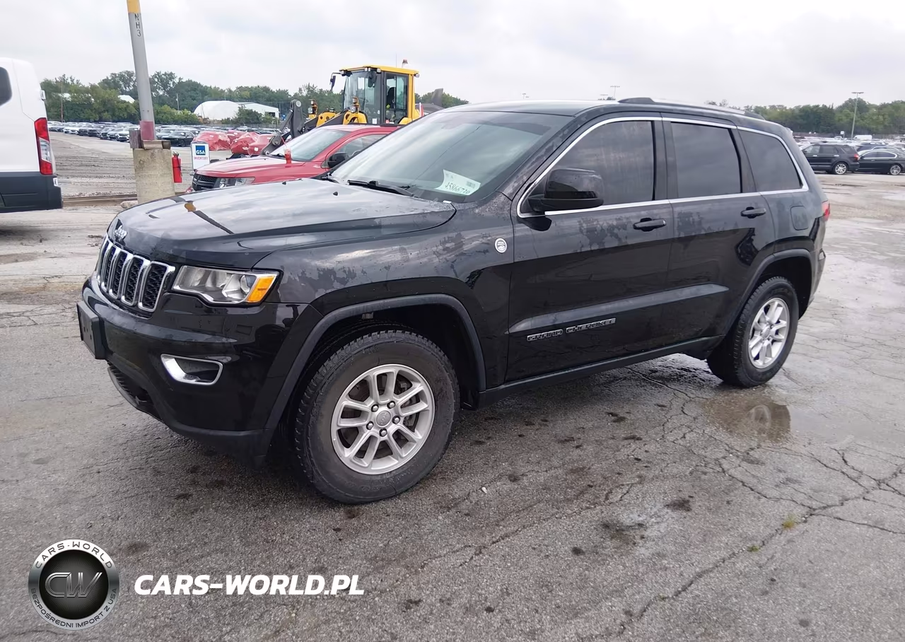 2018 Jeep Grand Cherokee Laredo E 4X4 VIN:1C4RJFAG4JC456957 - 2